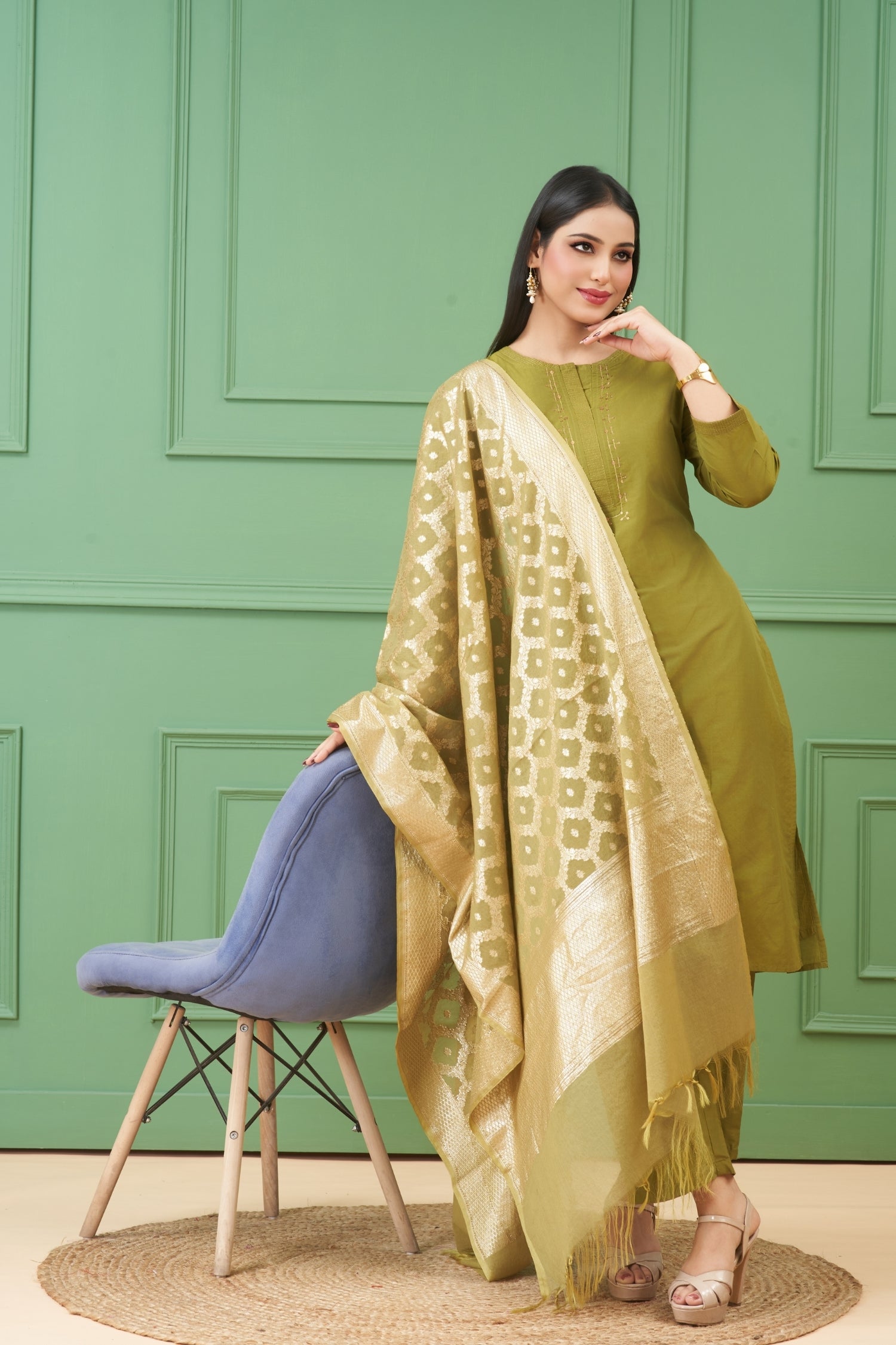 GM Cuba 3341 Extension Board with USB Port Type A & C | 2500 Watt Switch Board Surge Protector | Spike Guard with 1.8 Mtr Cord, 3 International Sockets | Fireproof Upto 750 Degree | 1 Year Warranty